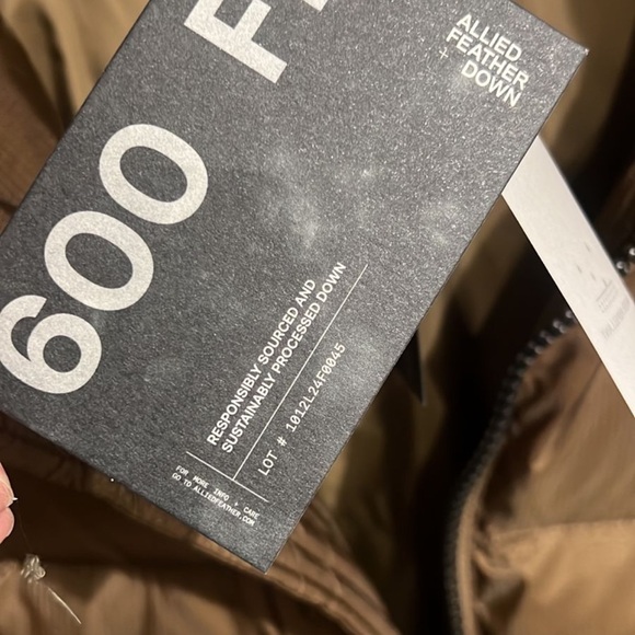 NWT J.Lindeberg Men's Tan Puffer Jacket - Picture 2 of 10